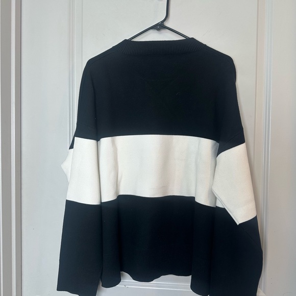 Mango Fine Knit Oversized Striped Black/White Sweater, Size 3XL - Picture 9 of 14